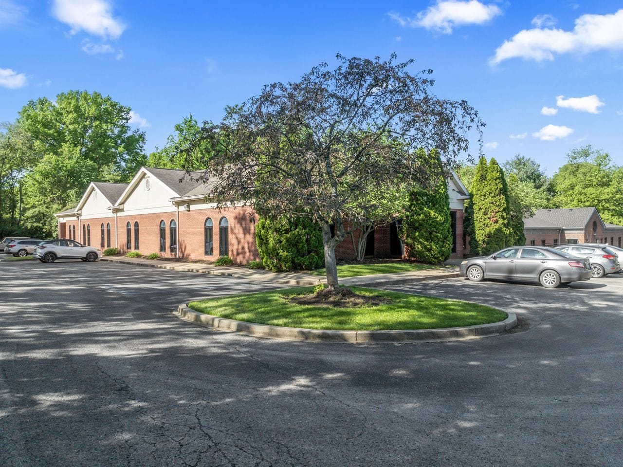 Freestanding Office Building for Sale in Louisville Successfully Sold Near Bluegrass Commerce Park